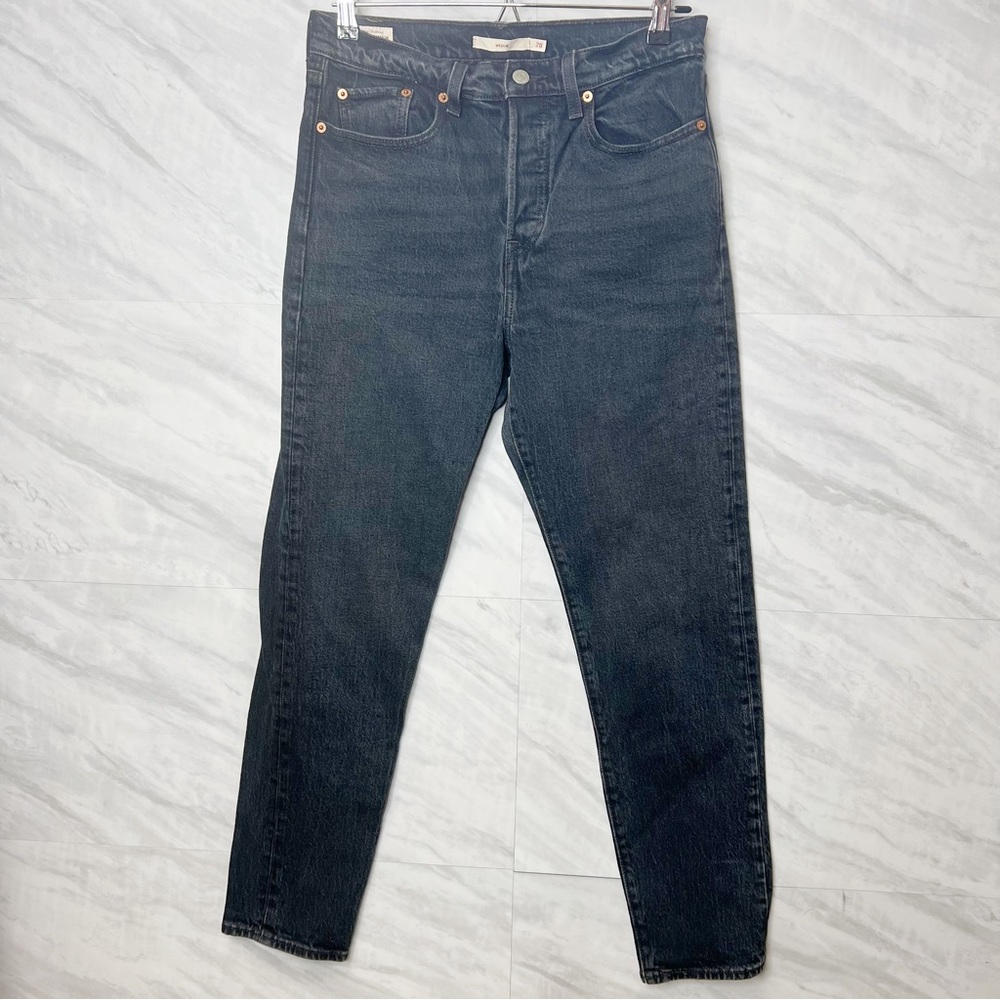 Aritzia Levi’s Grey Black Wedgie Jeans Pants 28